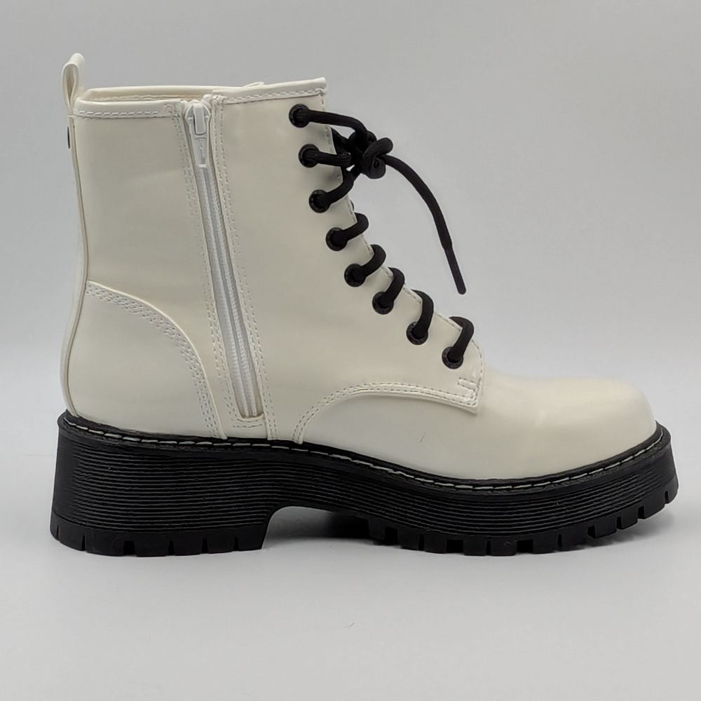 Madden NYC White Patent Boots 8 NWT - Picture 3 of 6